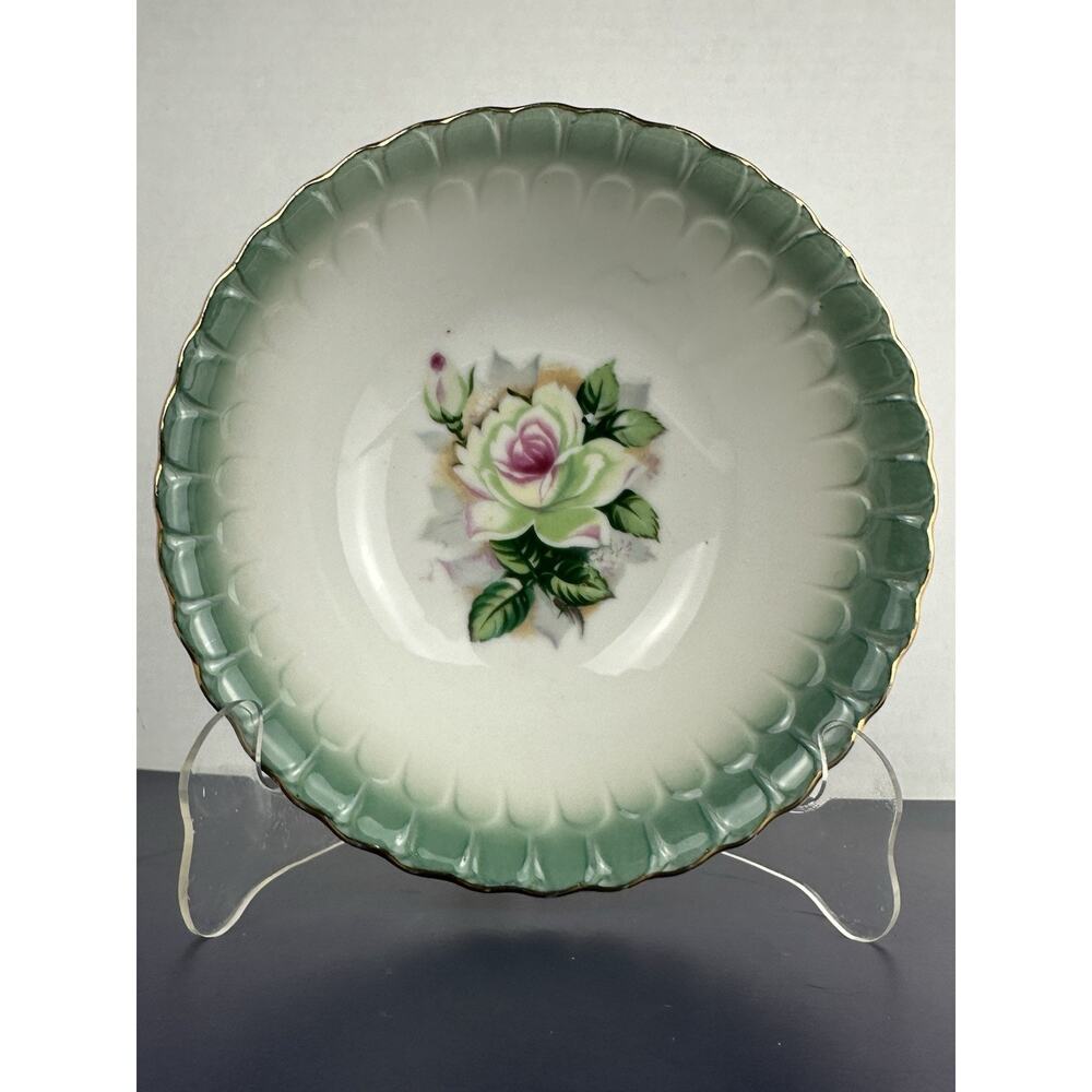 VTG Wheelock China Porcelain 9" Serving Bowl #8965 Green Rose Scalloped Edge